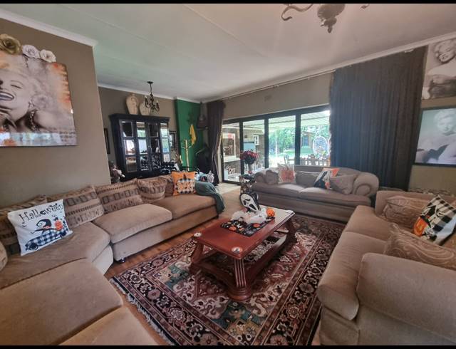 4 BEDROOM HOUSE FOR SALE IN VANDERBIJLPARK SW 1